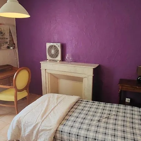 Charming In The Historic Heart Appartement
